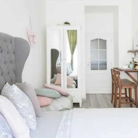 Romantic Karlin Apartamento *